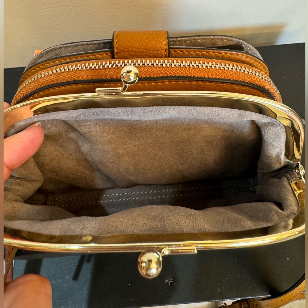 ❤️ Vince Camuto Leather Belt Bag - Picture 13 of 13